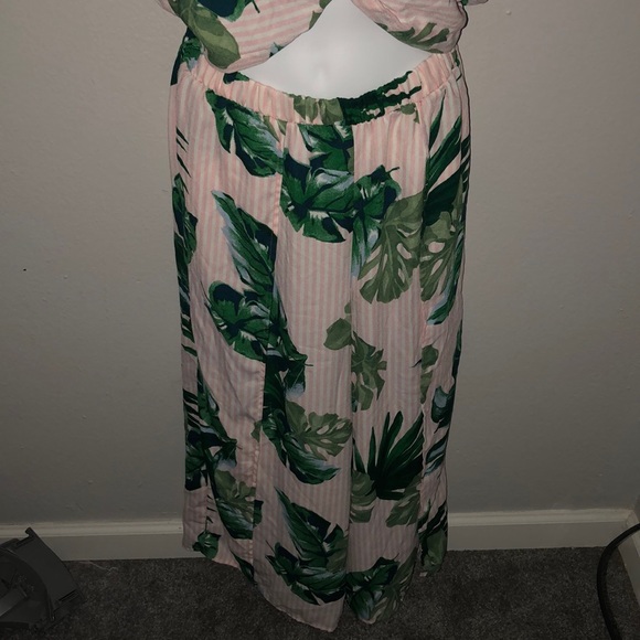 DONATED! Forever 21 Matching floral outfit - Picture 3 of 14